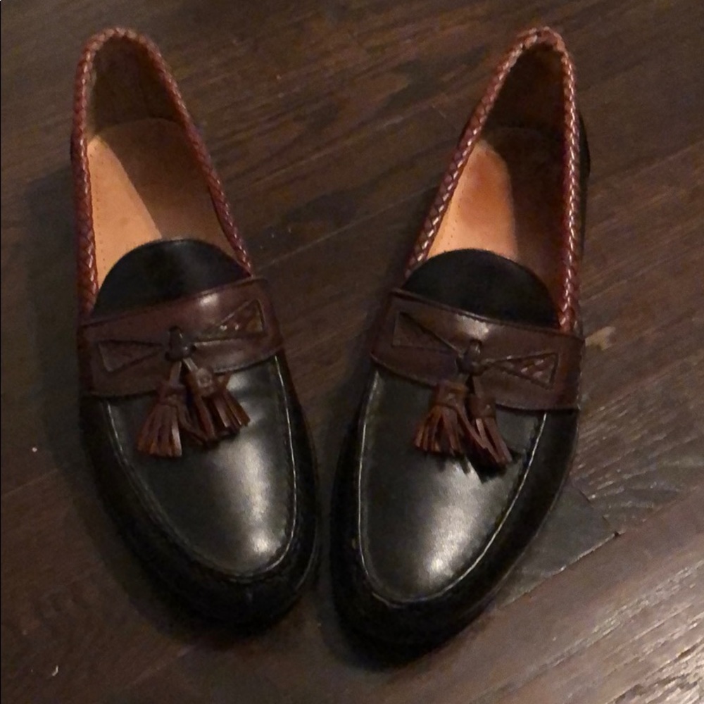 Men’s tassel Black and Tan loafers